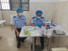 日全程监视食物来历、进货检验、加工制做及食